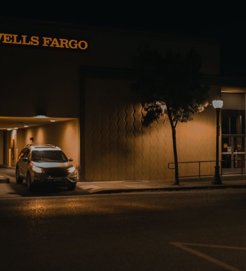 Wells Fargo hold rating
